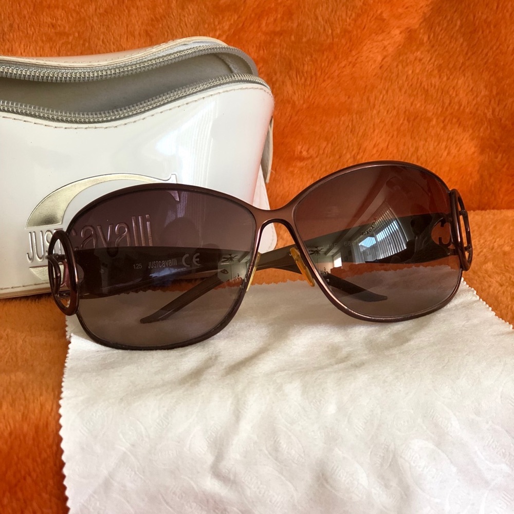 Just Cavalli Sunglasses,New With Defects💎
